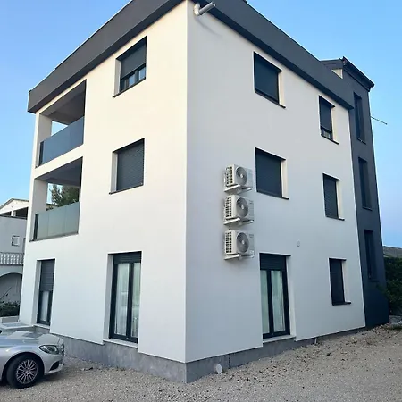 Apartmani Vir Apartment Vir