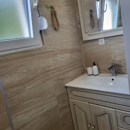 Apartmani Vir Апартаменты Вир